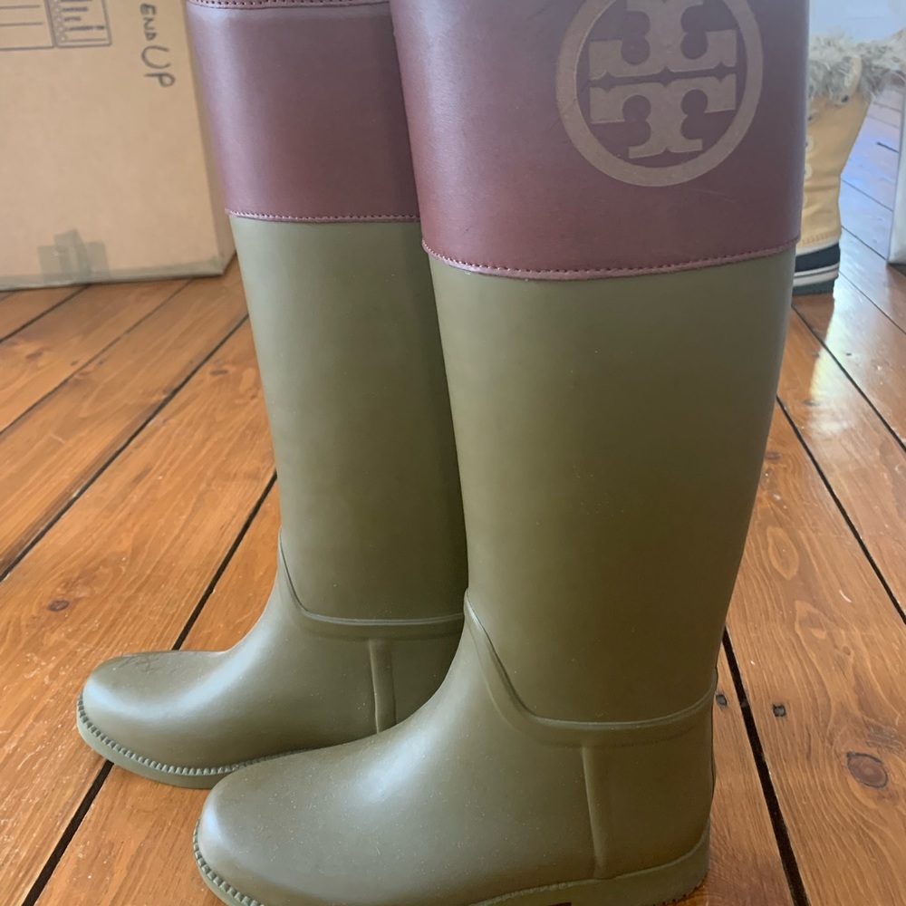 Tory Burch rain boots, size 7, never worn!